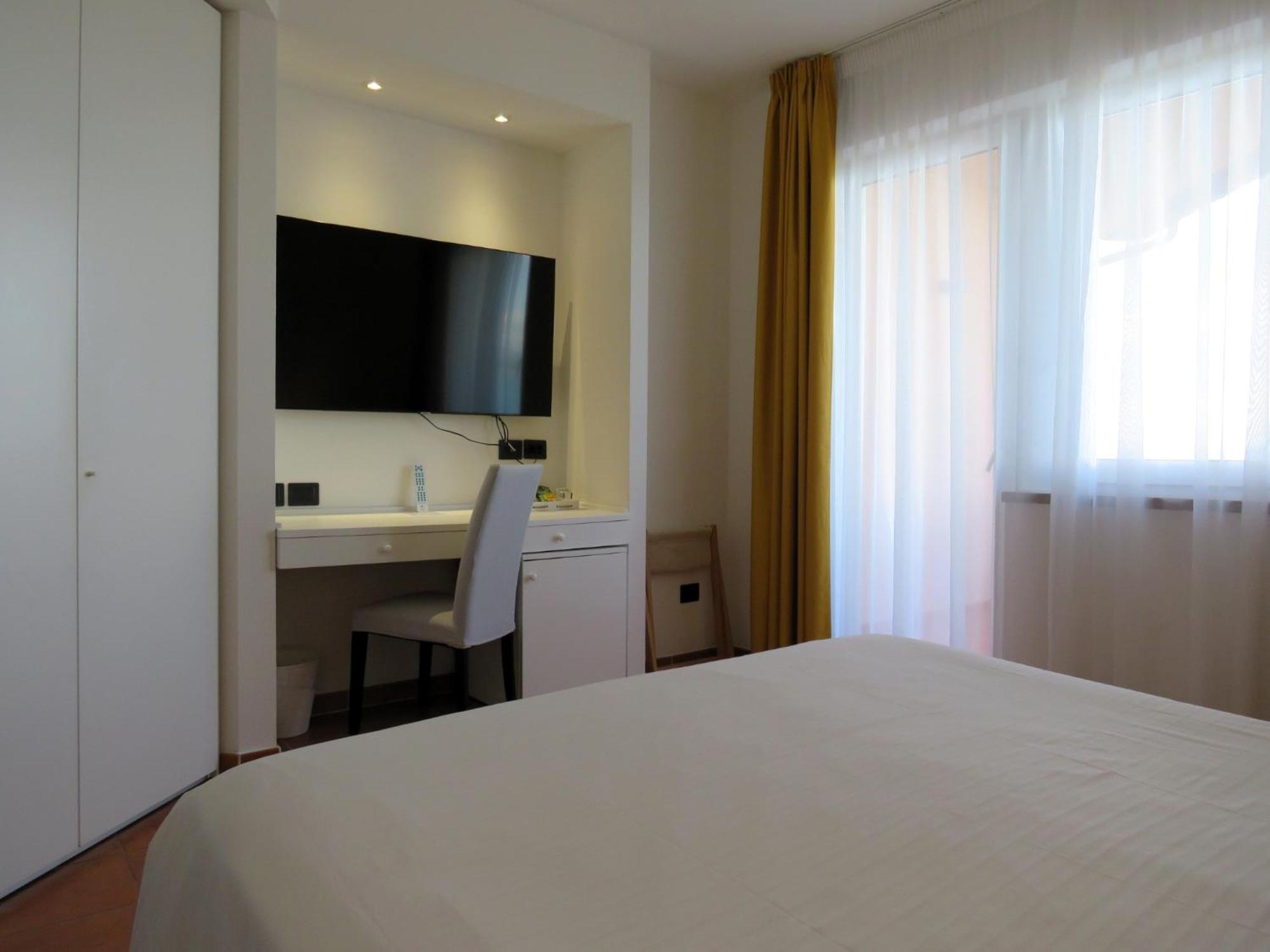 Hotel Villa Domizia Porto Santo Stefano  Exterior foto
